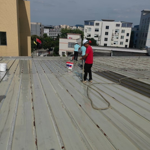 广东佛山钢结构铁皮房屋面光伏安装前防水施工